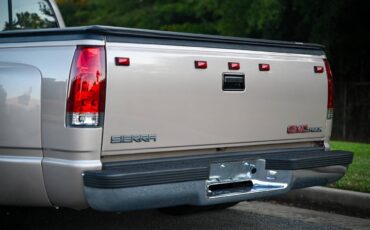 GMC-Sierra-3500-1992-Pickup-Truck-22