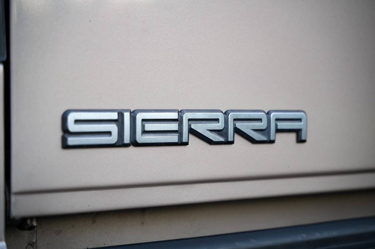 GMC-Sierra-3500-1992-Pickup-Truck-23