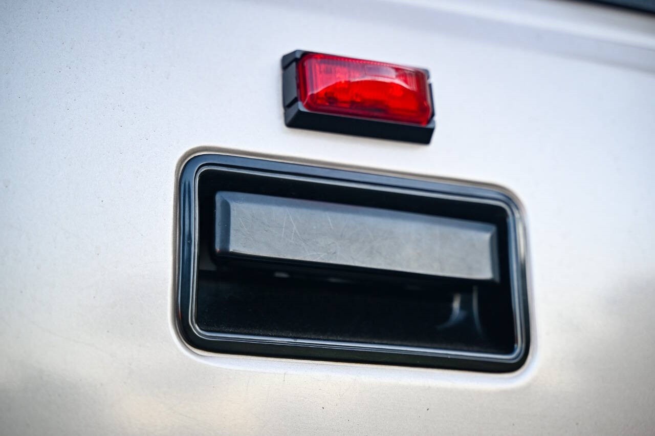 GMC-Sierra-3500-1992-Pickup-Truck-25