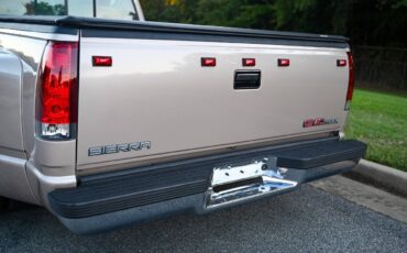 GMC-Sierra-3500-1992-Pickup-Truck-26