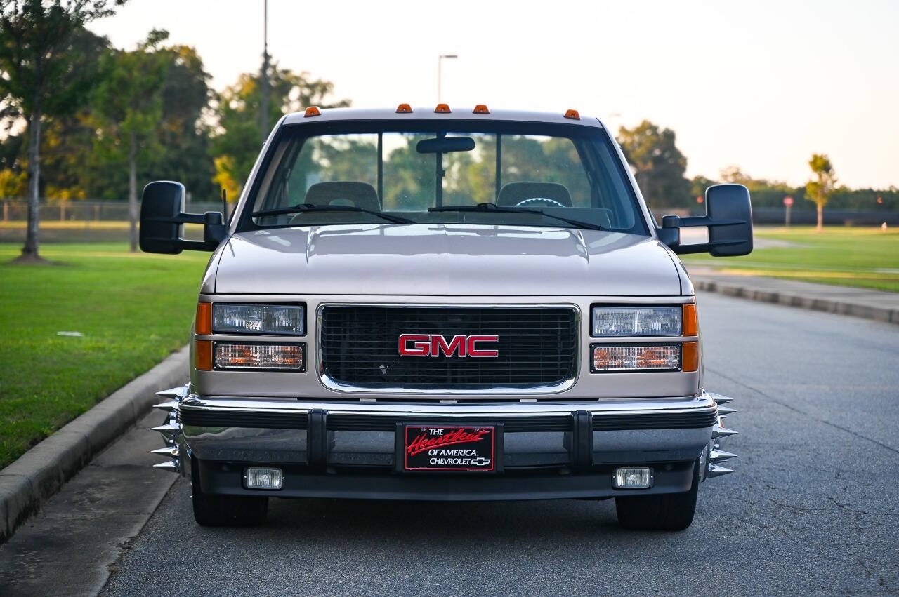 GMC-Sierra-3500-1992-Pickup-Truck-32