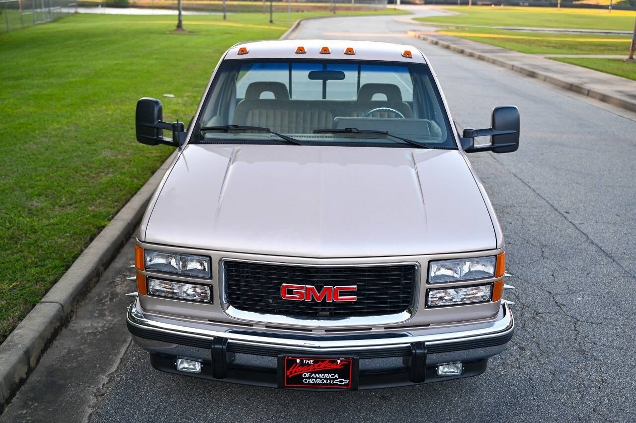 GMC-Sierra-3500-1992-Pickup-Truck-35