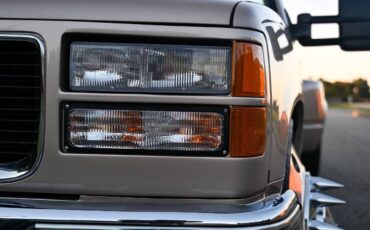 GMC-Sierra-3500-1992-Pickup-Truck-38