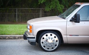 GMC-Sierra-3500-1992-Pickup-Truck-6