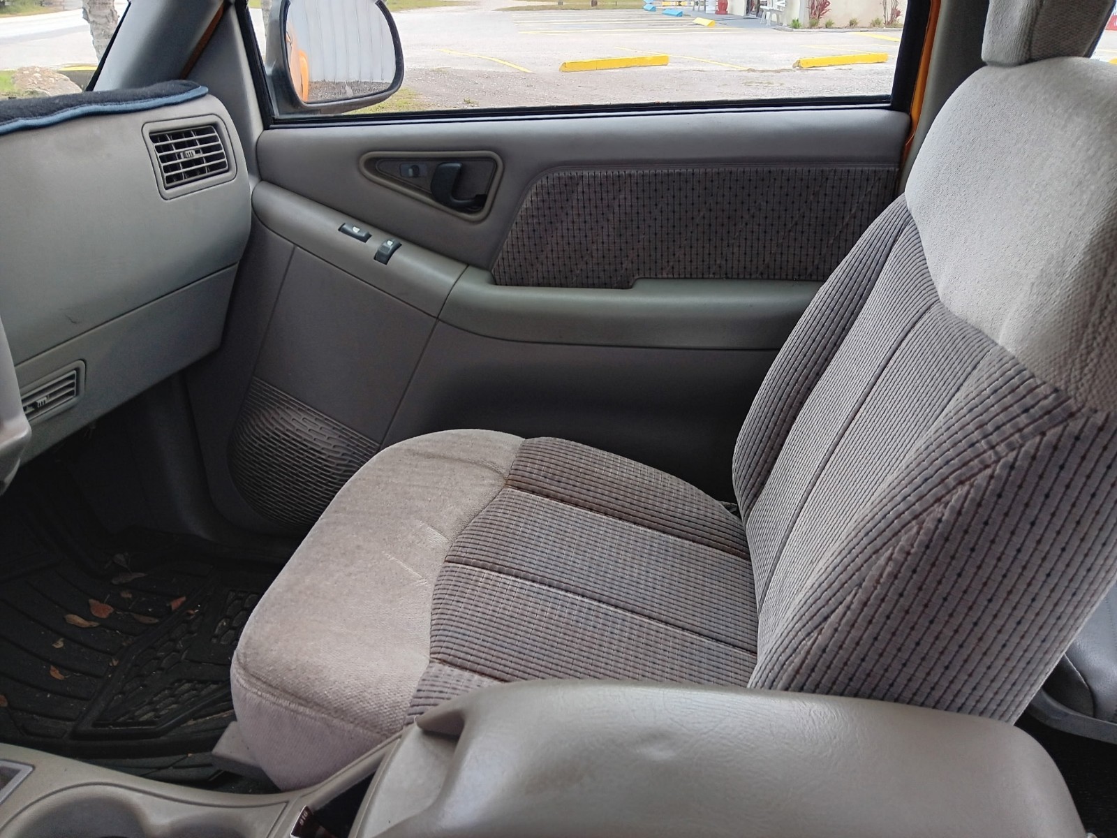 GMC-Sonoma-1996-15