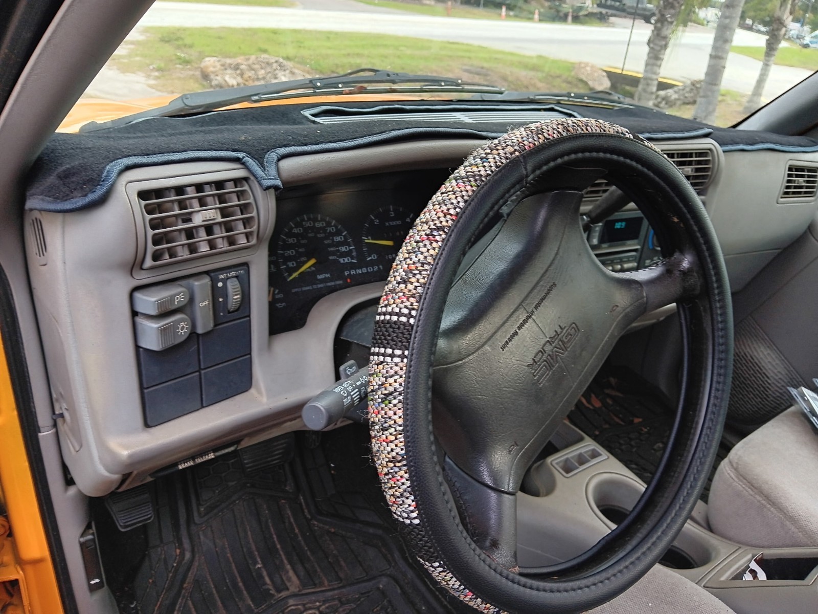 GMC-Sonoma-1996-17