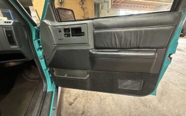 GMC-Typhoon-1993-32