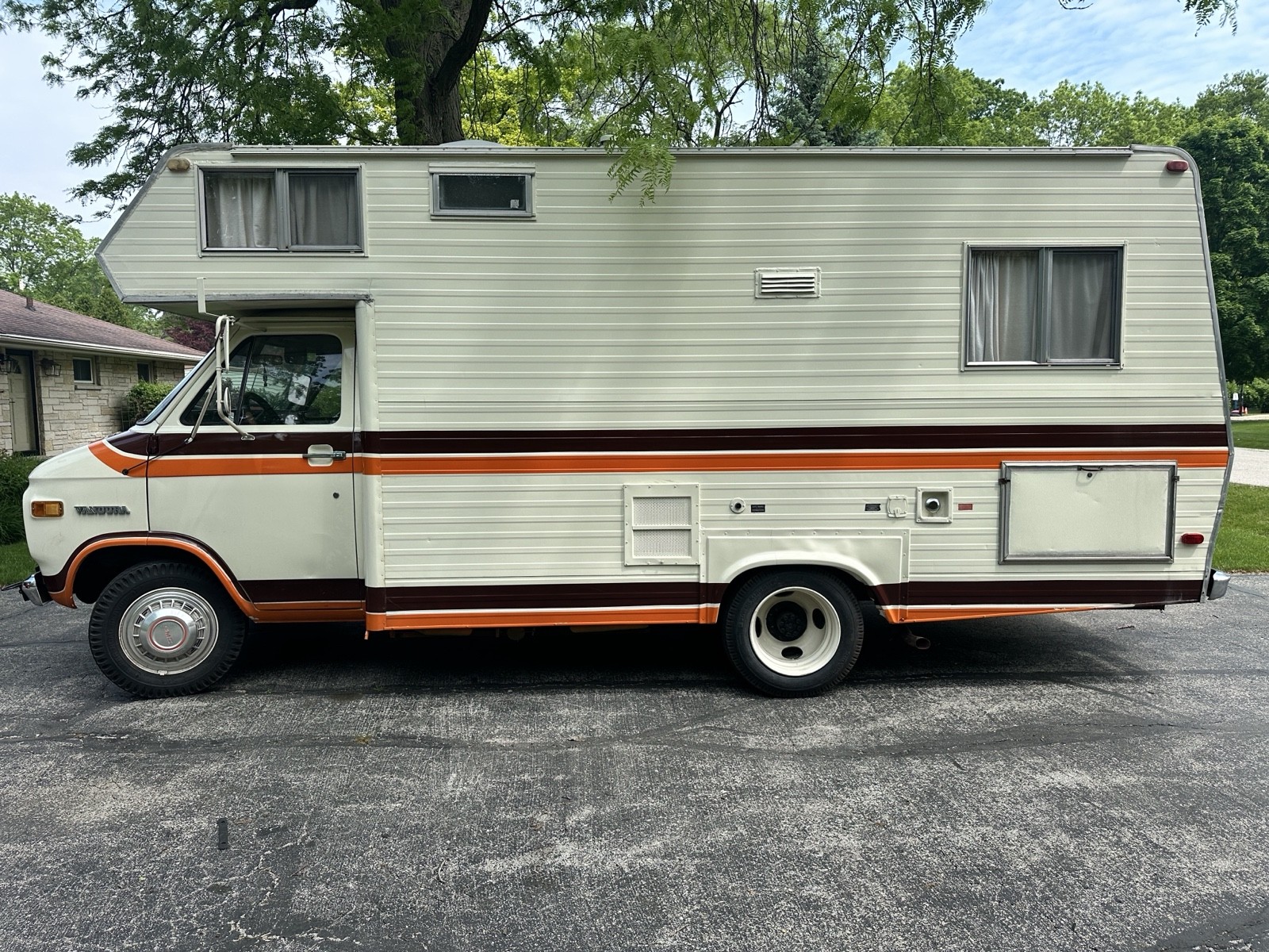 GMC-Vandura-1975-2
