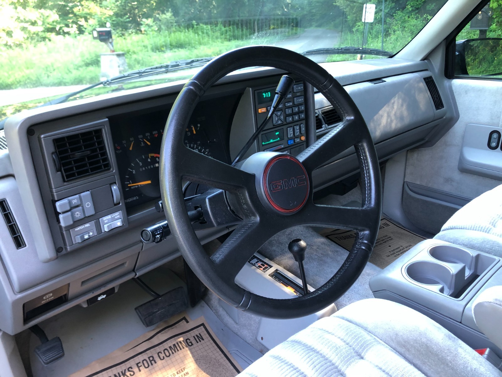 GMC-Yukon-1993-14