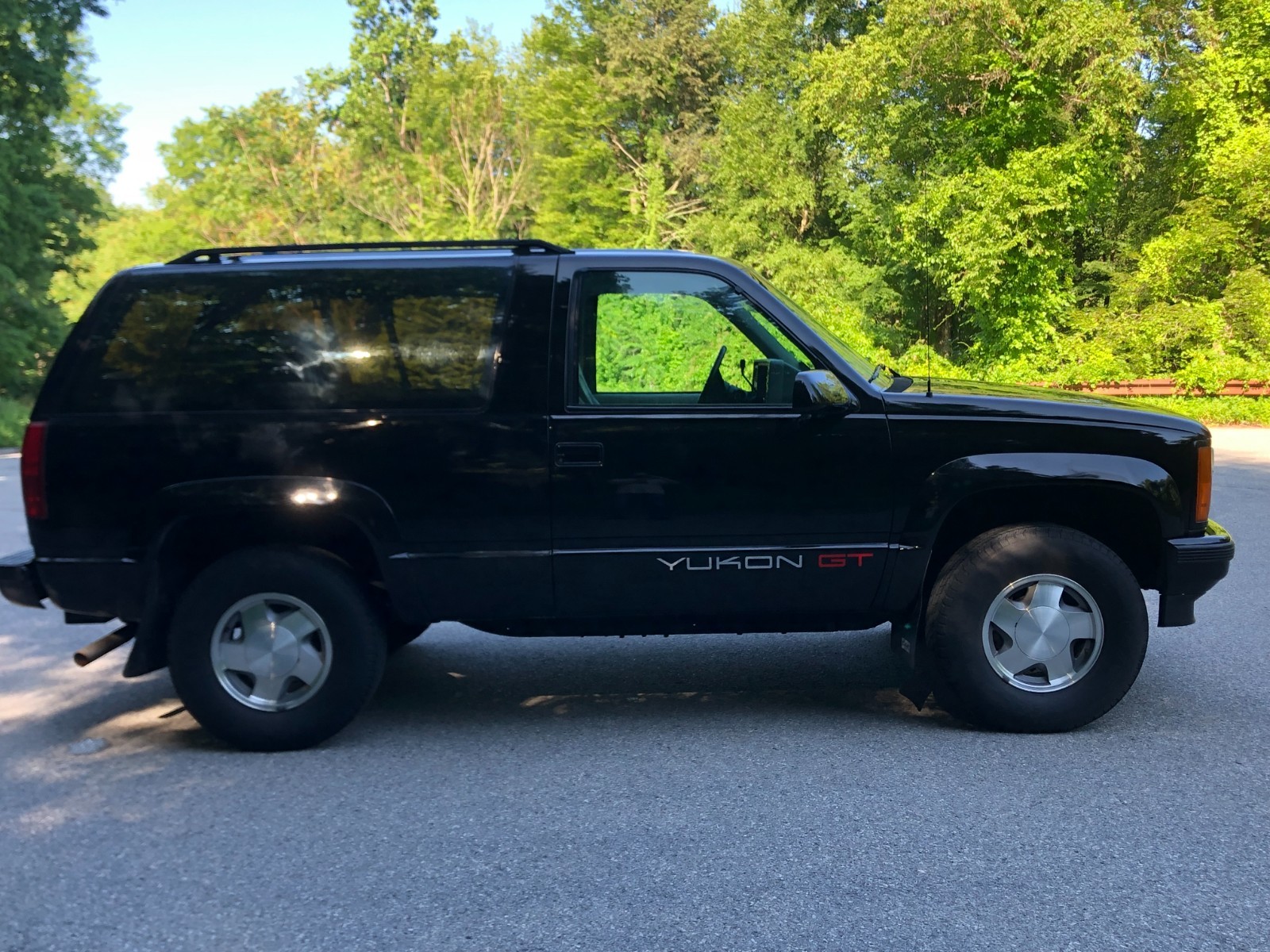 GMC-Yukon-1993-7