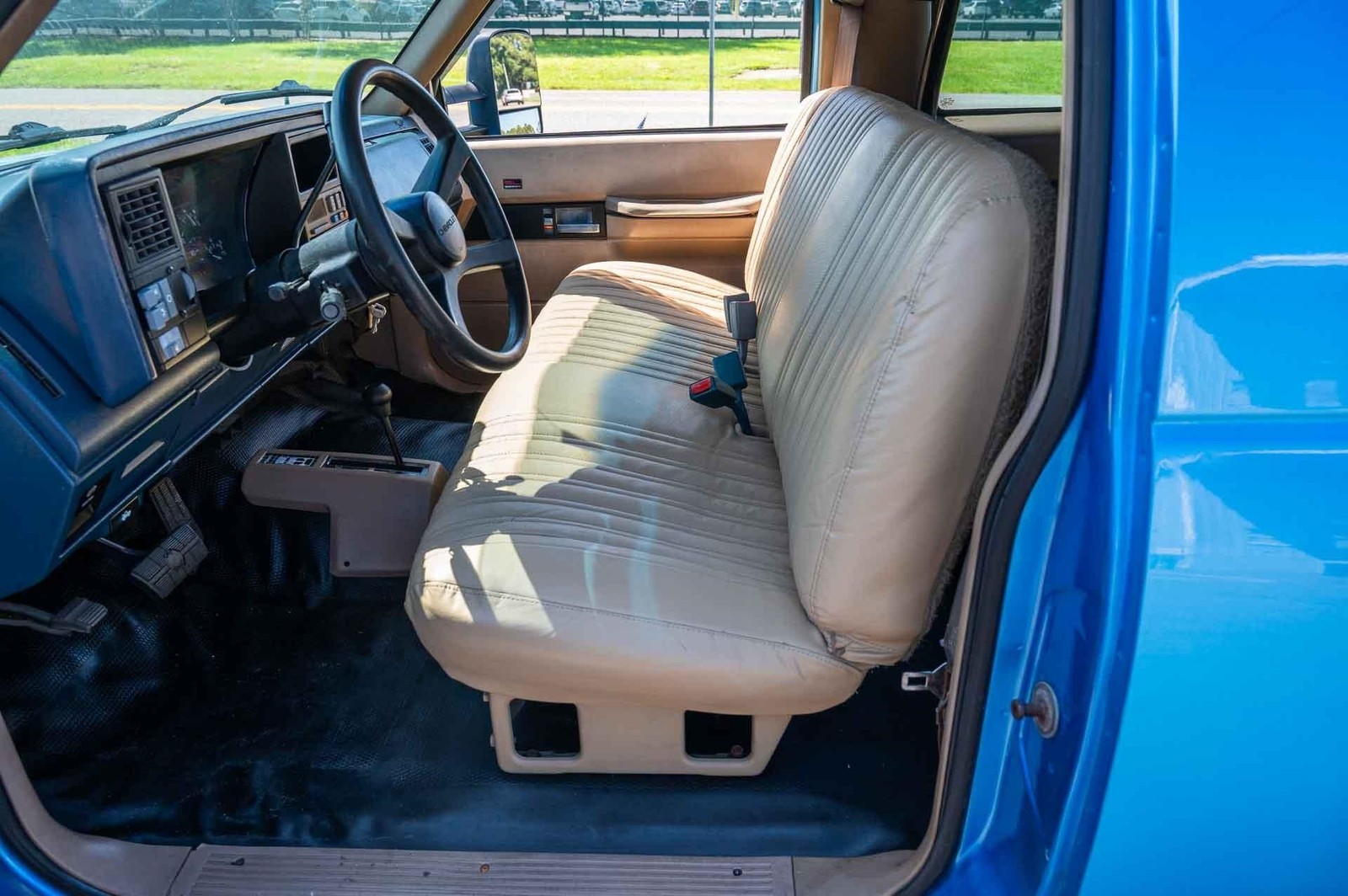 GMC-Yukon-SL-1992-2-Door-11