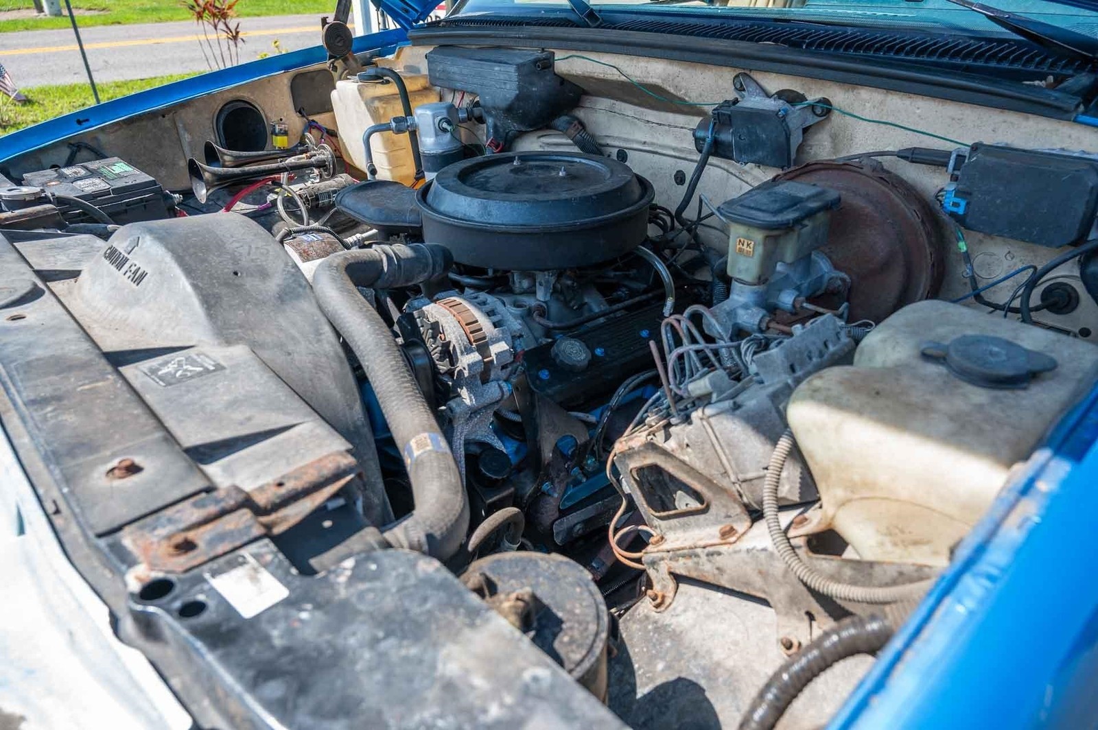 GMC-Yukon-SL-1992-2-Door-16