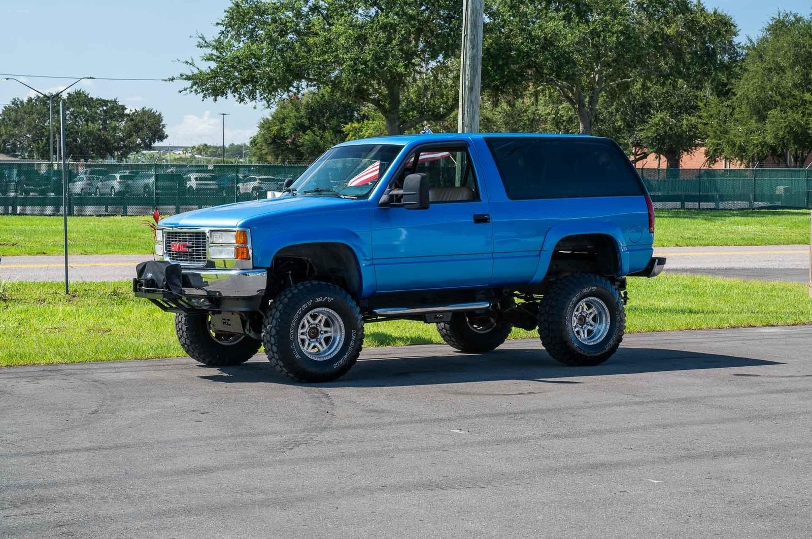 GMC-Yukon-SL-1992-2-Door-18