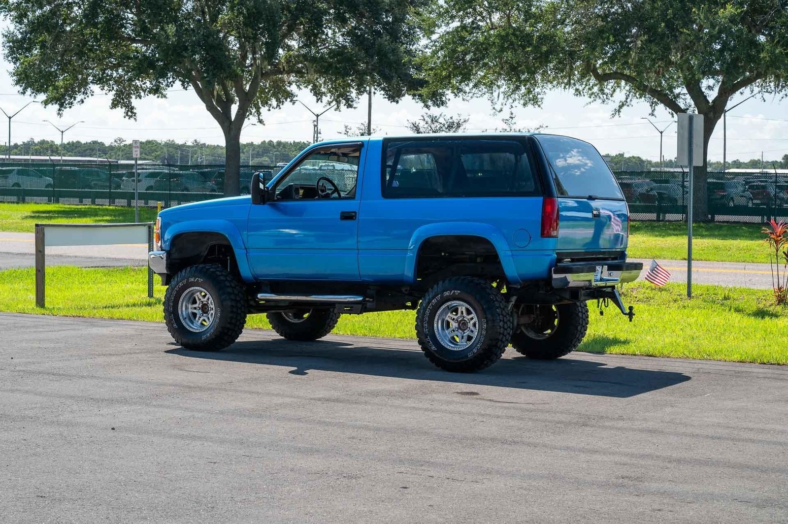 GMC-Yukon-SL-1992-2-Door-19