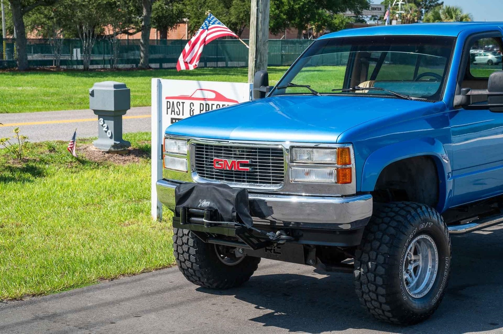 GMC-Yukon-SL-1992-2-Door-25