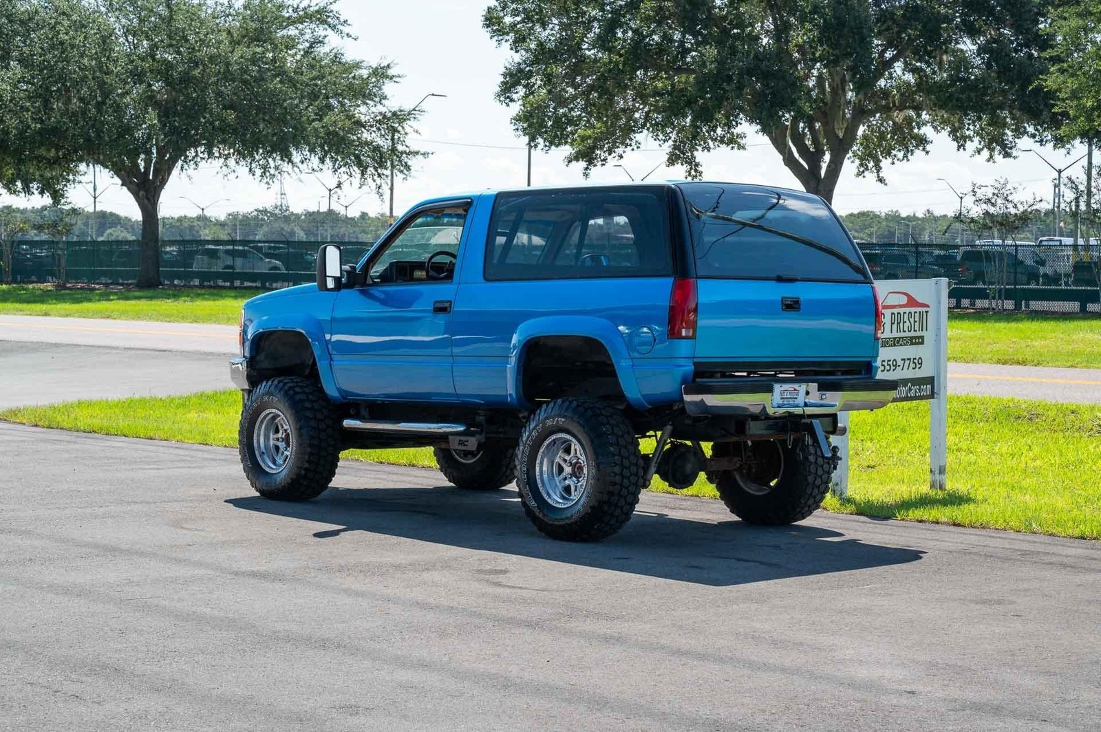 GMC-Yukon-SL-1992-2-Door-3