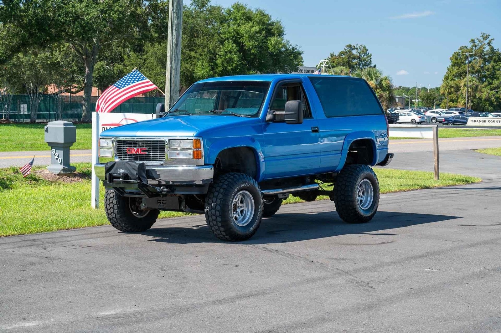 GMC-Yukon-SL-1992-2-Door