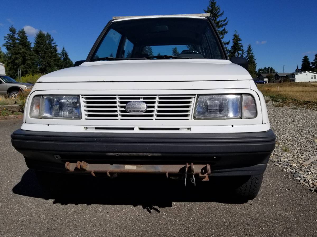 Geo-tracker-1995-white-2