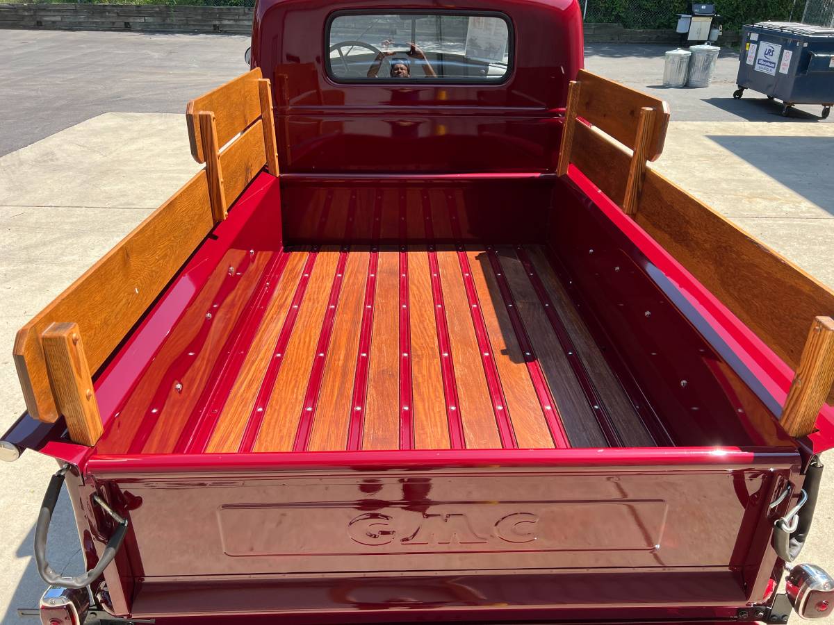 Gmc-100-1949-red-13
