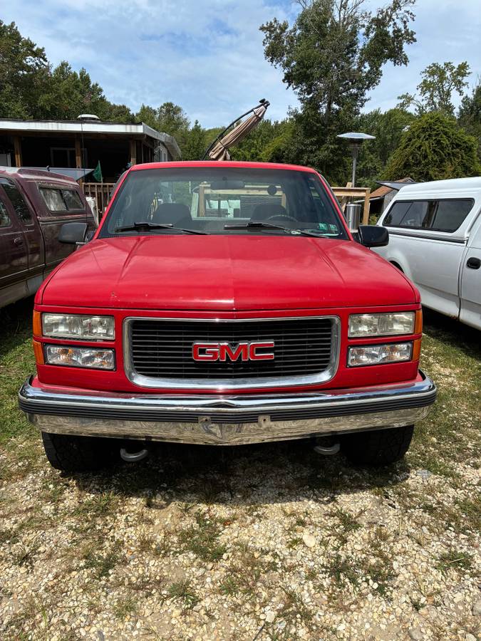 Gmc-1500-sierra-4x4-6-foot-bed-1995-red-10