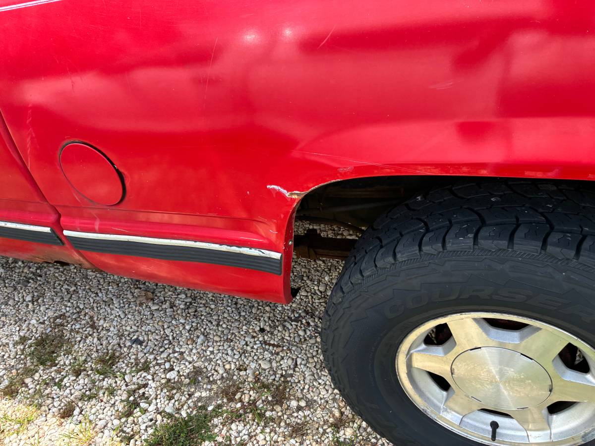 Gmc-1500-sierra-4x4-6-foot-bed-1995-red-12