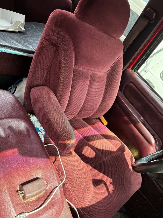 Gmc-1500-sierra-4x4-6-foot-bed-1995-red-18