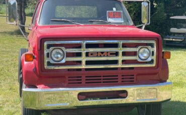 Gmc-1984-red-1