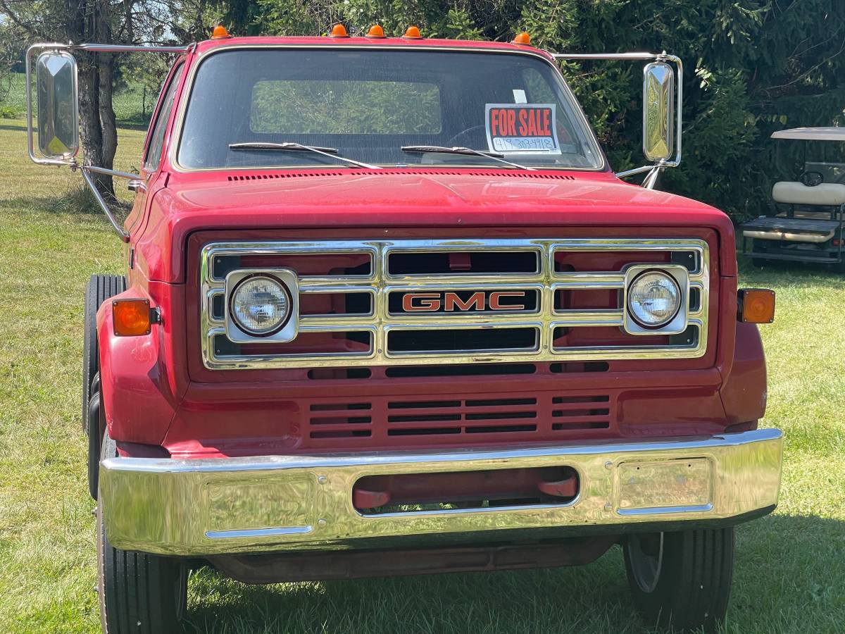 Gmc-1984-red-8