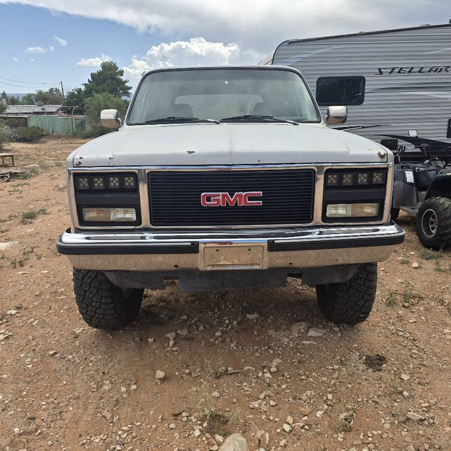 Gmc-1990-grey-1