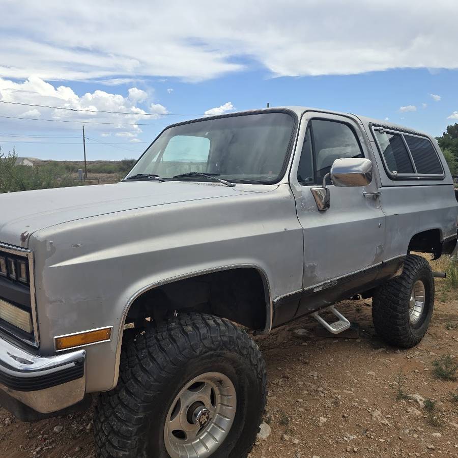 Gmc-1990-grey-2