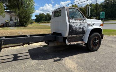Gmc-7000-1988-white-8