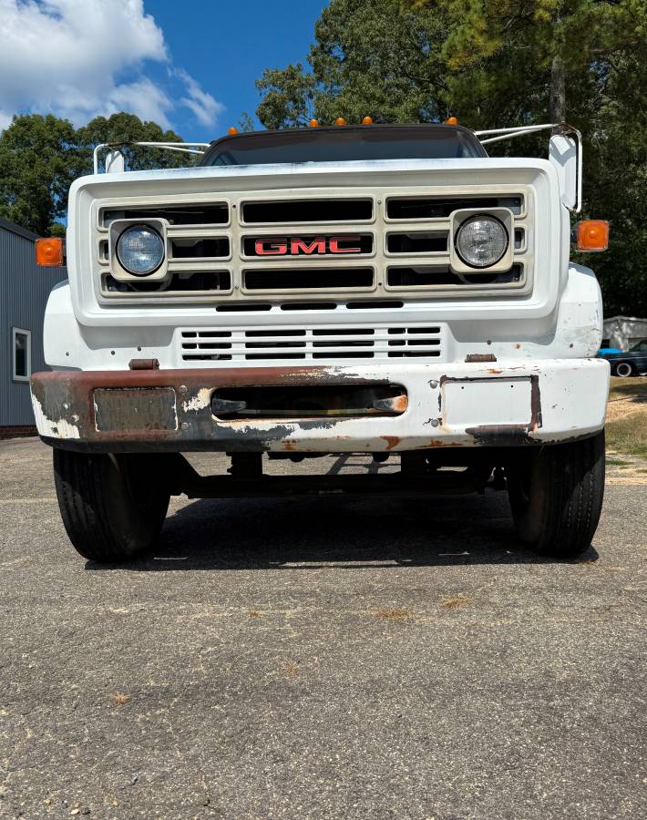 Gmc-7000-1988-white