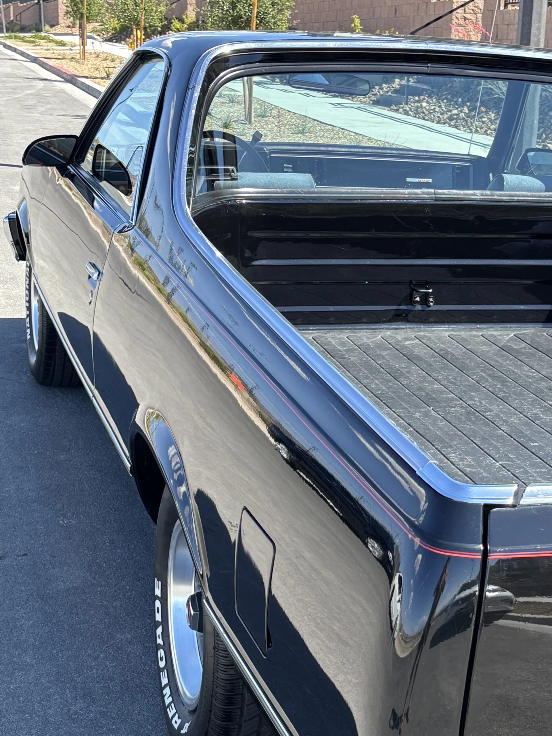Gmc-Caballero-1987-Black-Burgundy-2