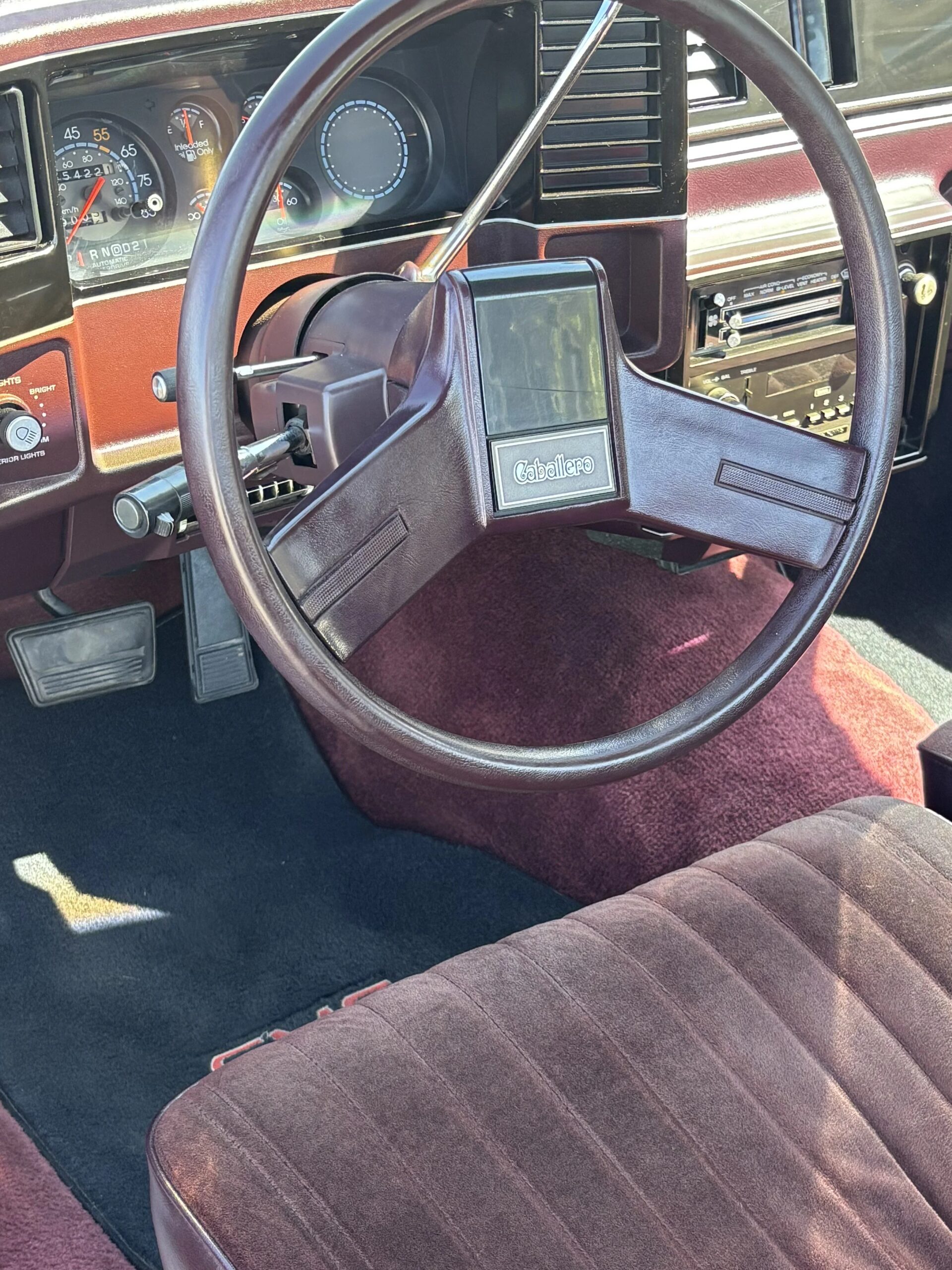Gmc-Caballero-1987-Black-Burgundy-4
