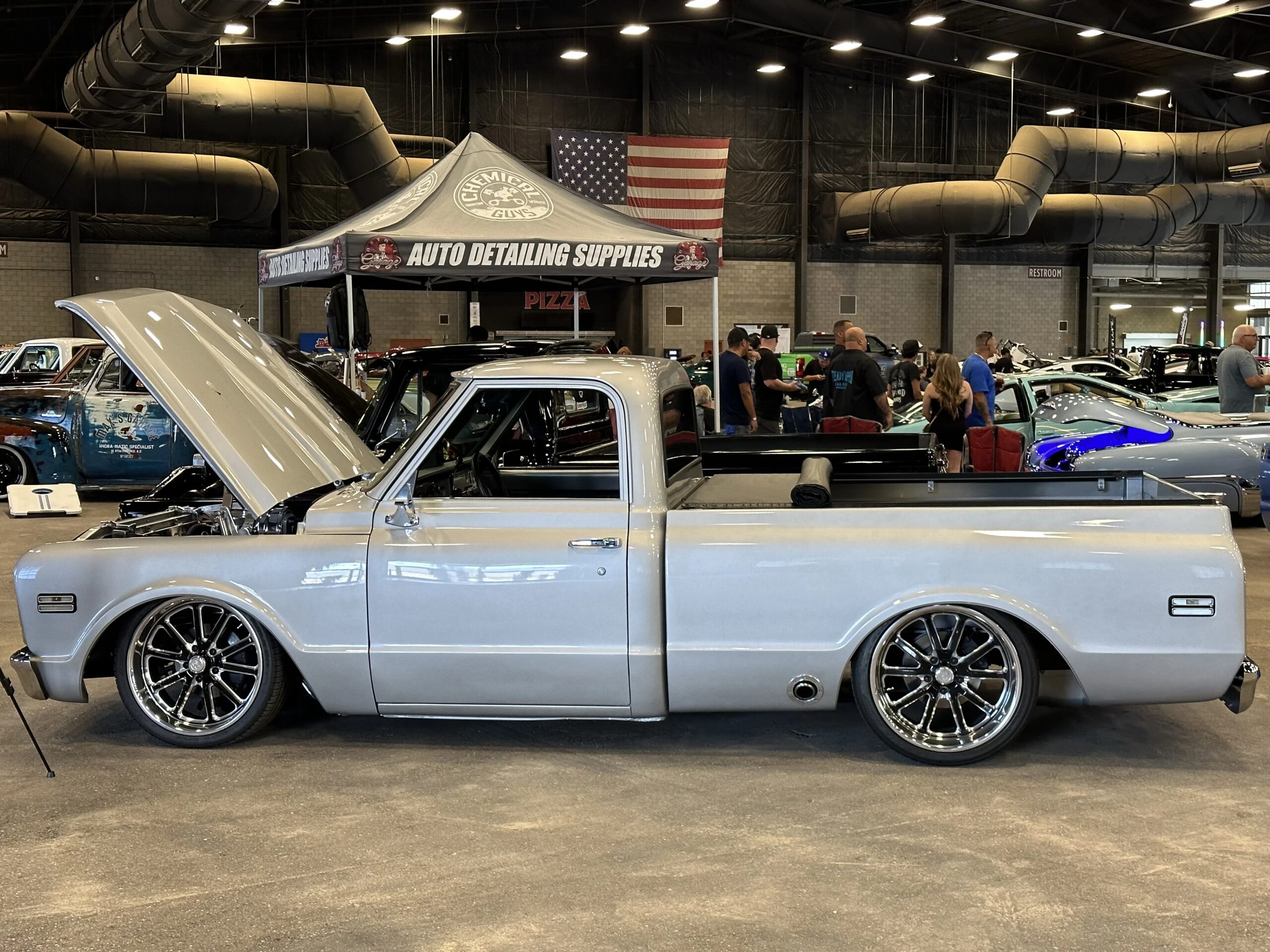 Gmc-Ck-1500-1969-Custom-Black-9