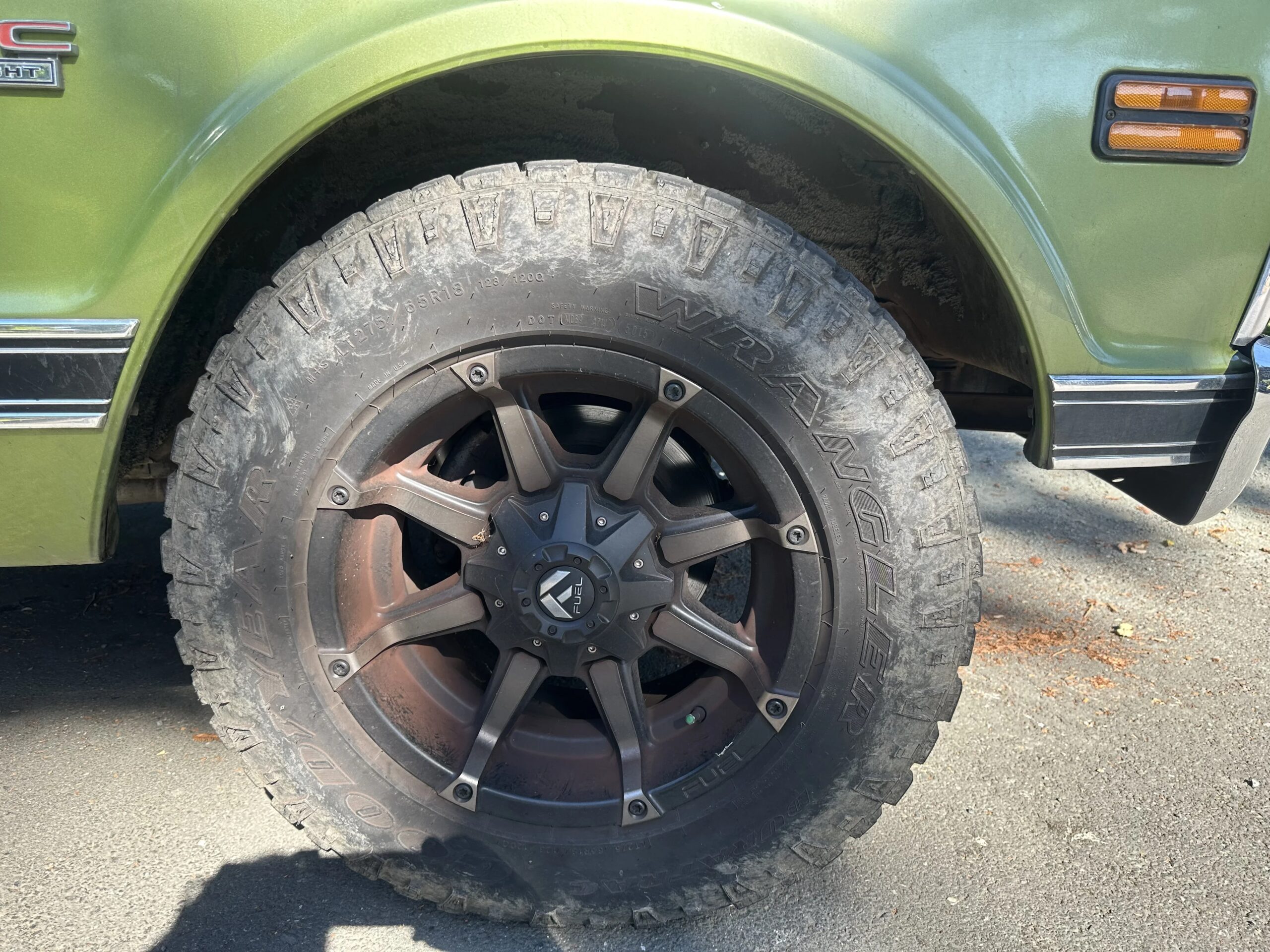 Gmc-Ck-2500-1971-Green-Tan-4