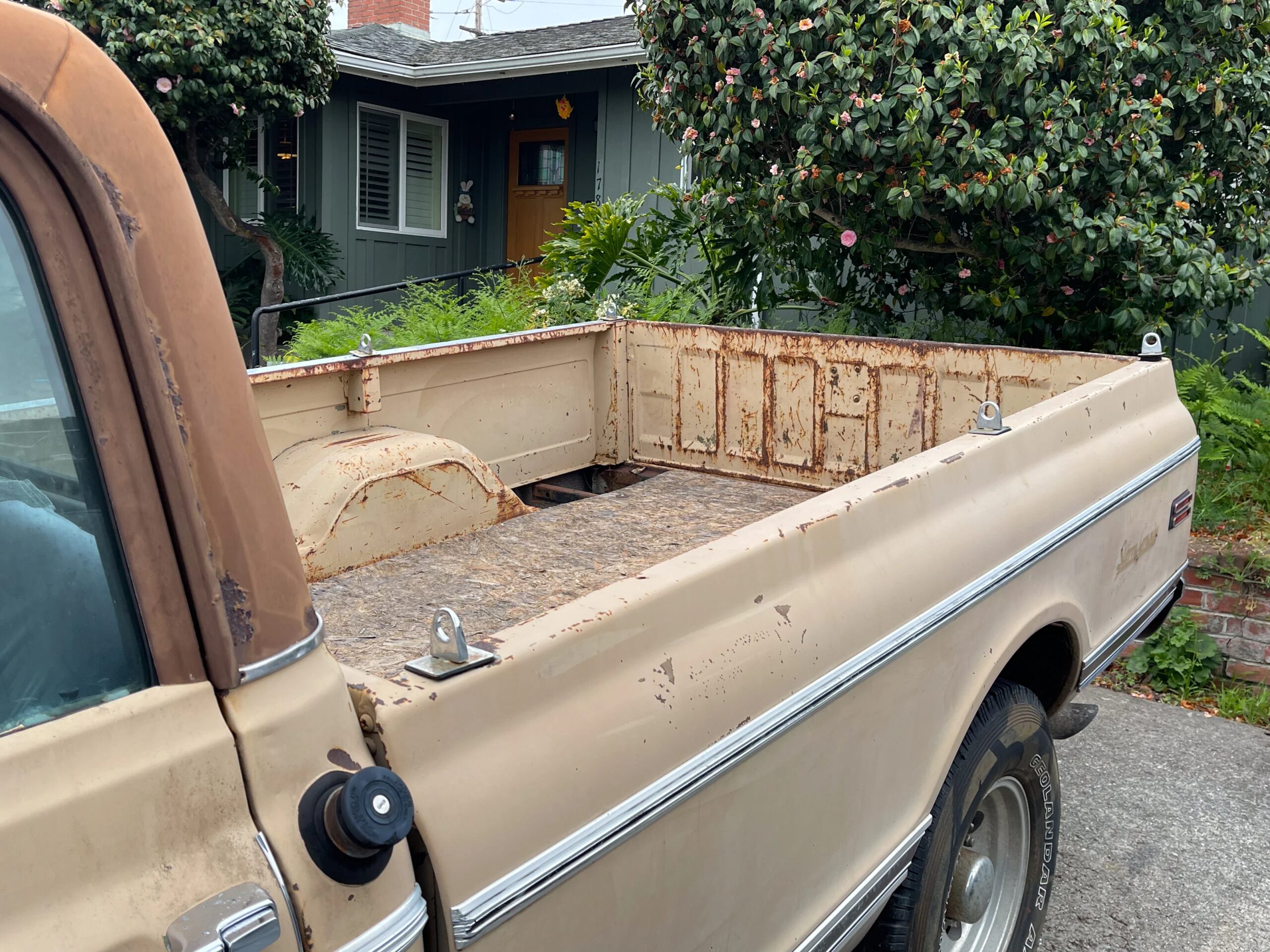 Gmc-Ck-2500-1972-Tan-Tan-16