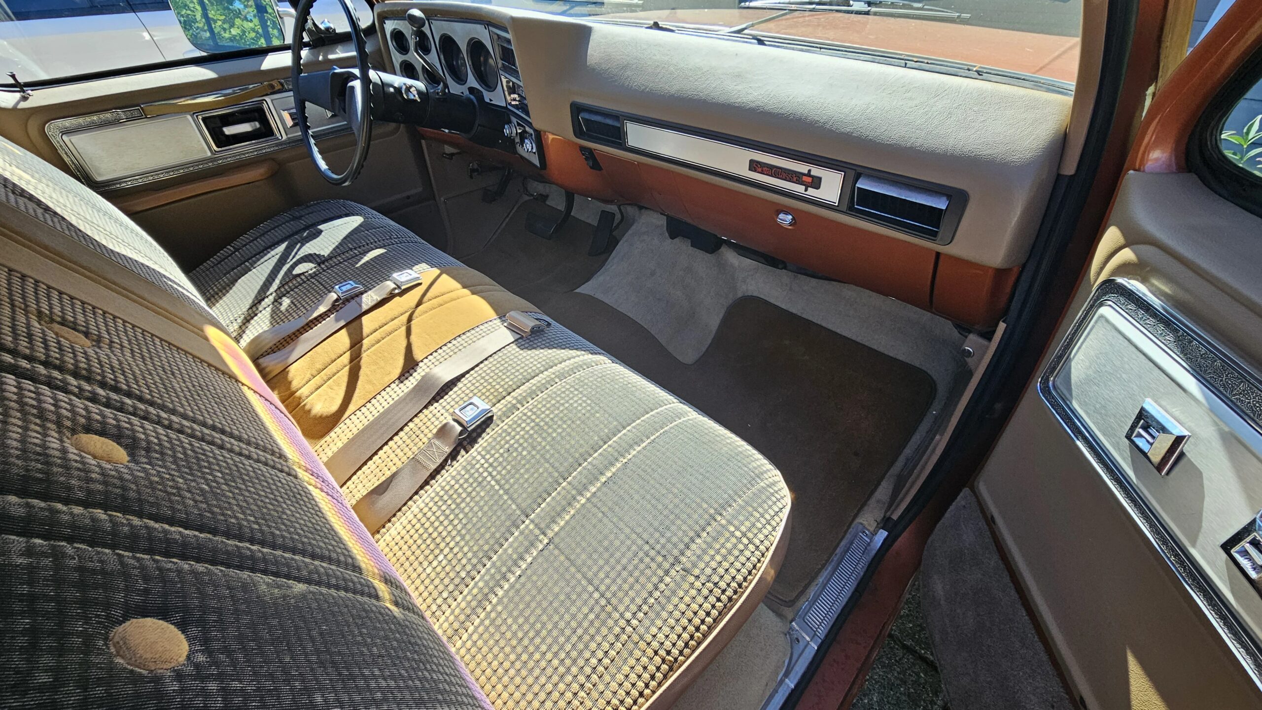 Gmc-Ck-2500-1980-Brown-Beige-3