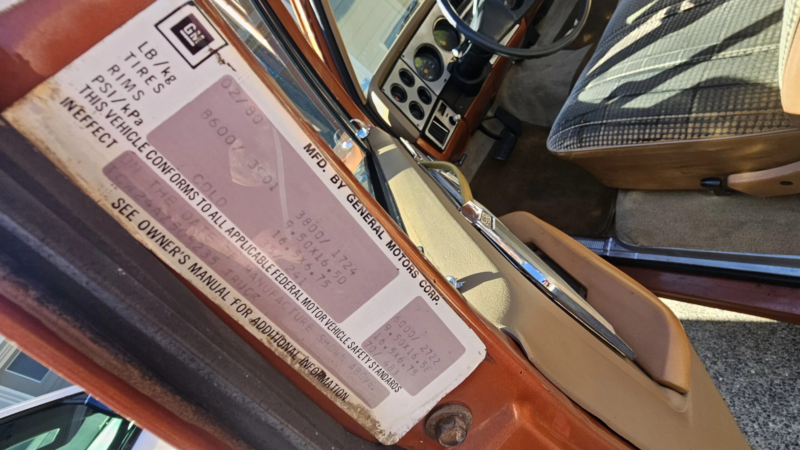Gmc-Ck-2500-1980-Brown-Beige-31