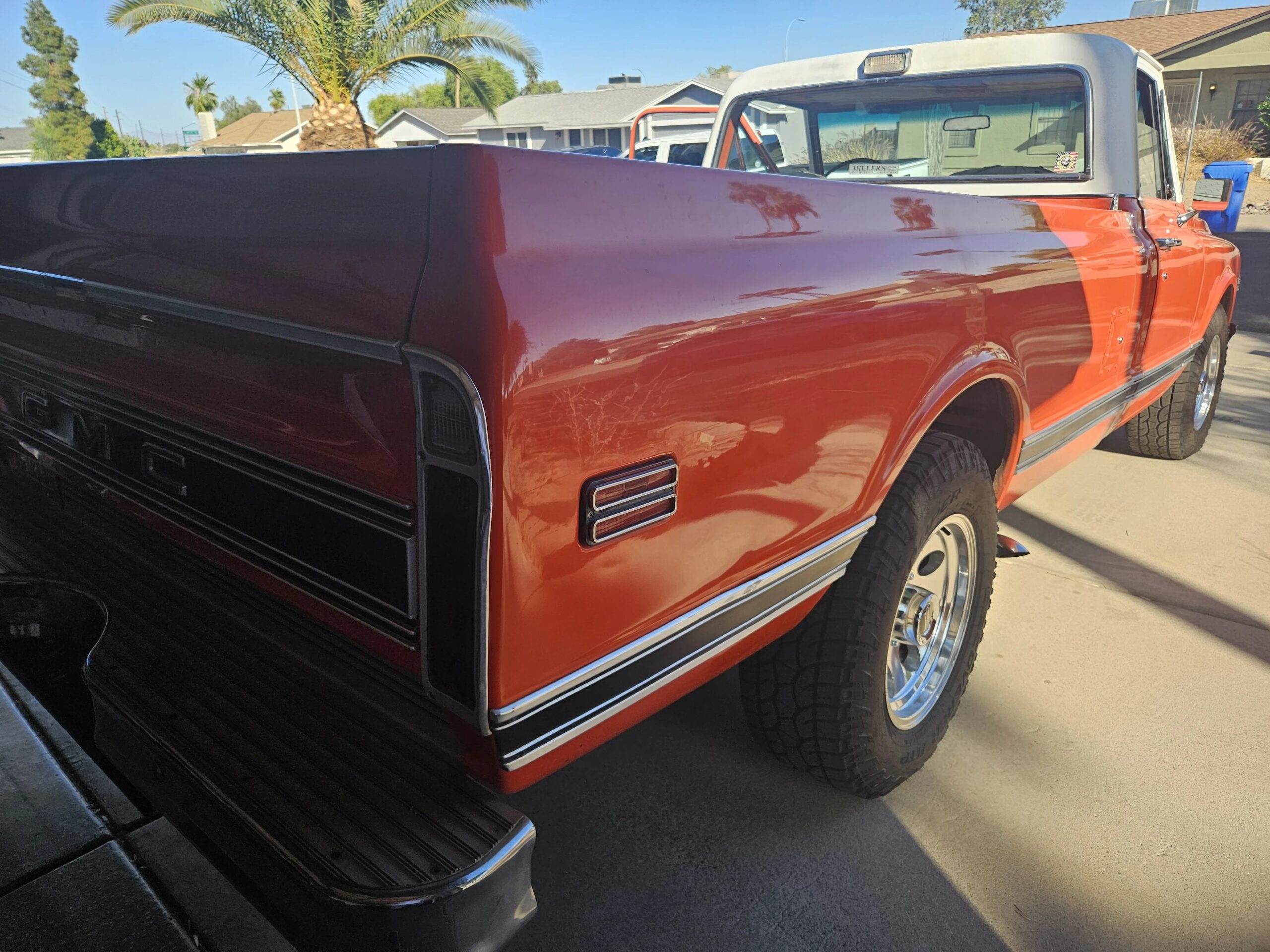 Gmc-Ck-3500-1972-Orange-Beige-6