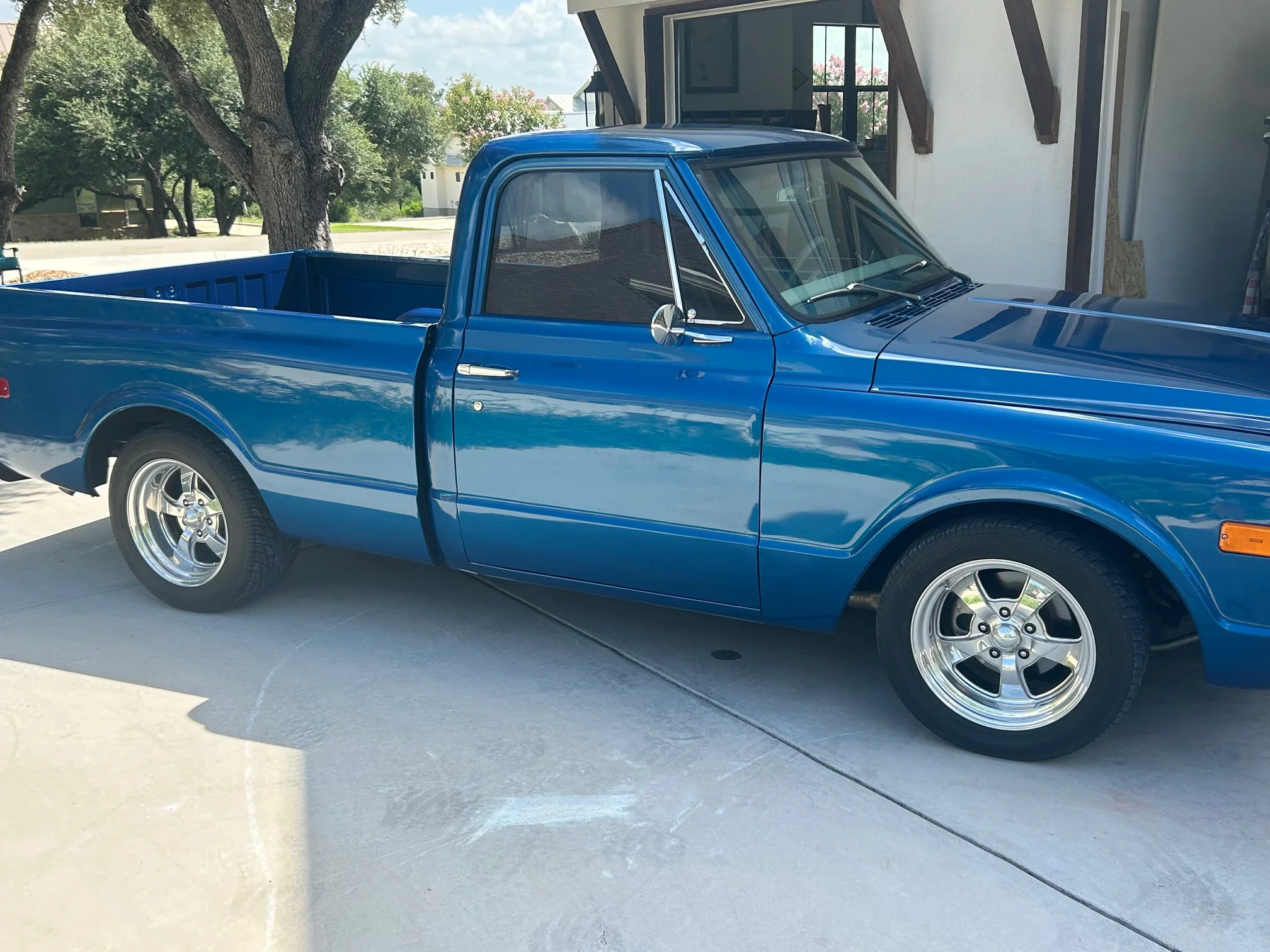 Gmc-Custom-1968-Blue-Blue-1