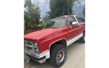 Gmc-Jimmy-1984-Red-and-White-Burgundy-3