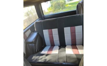 Gmc-Jimmy-1984-Silver-Black-5