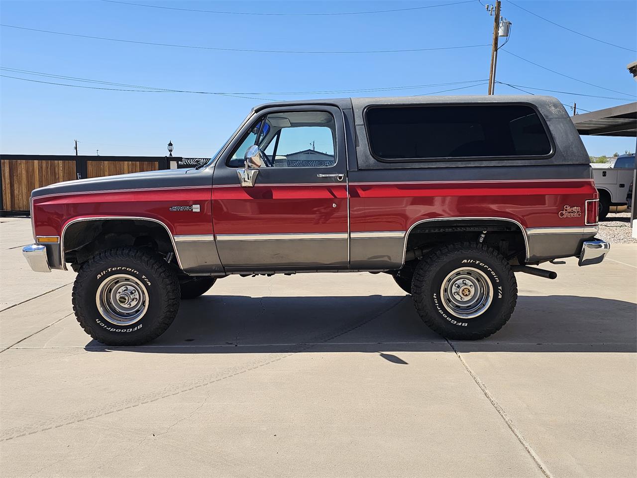 Gmc-Jimmy-1987-Red-and-Silver-Light-Grey