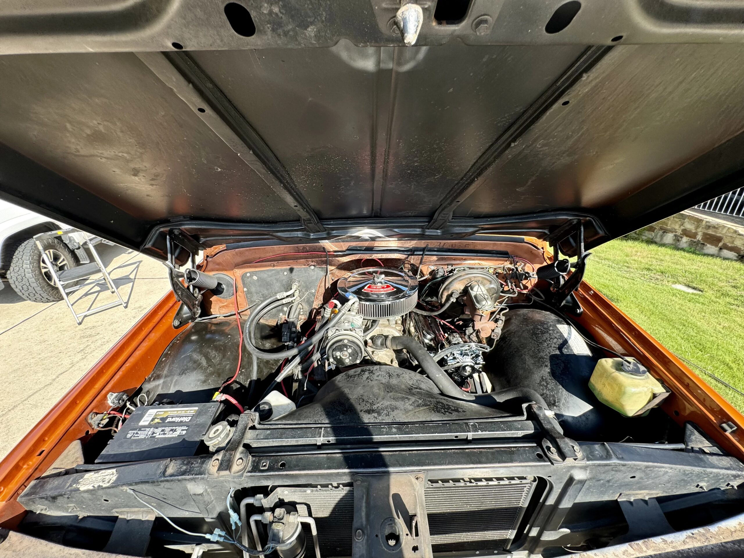 Gmc-Jimmy-4wd-1971-Orange-White-16