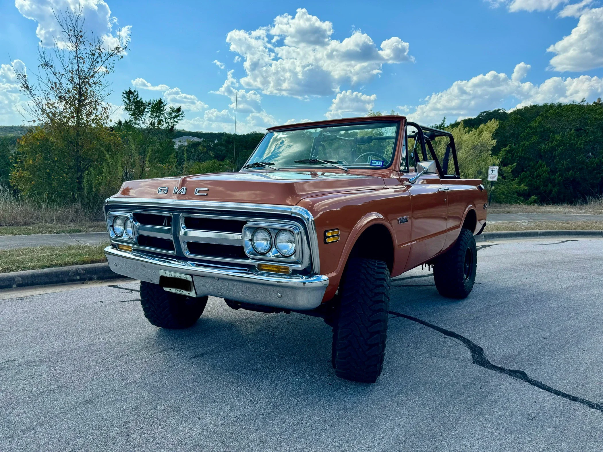 Gmc-Jimmy-4wd-1971-Orange-White-9