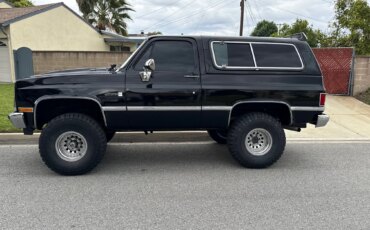 Gmc-Jimmy-4wd-1986-Black-Black