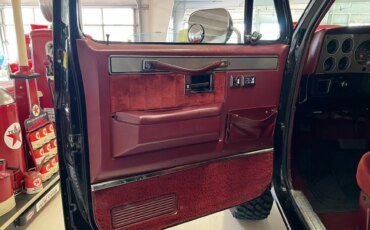 Gmc-Jimmy-4wd-1988-Black-Burgundy-13