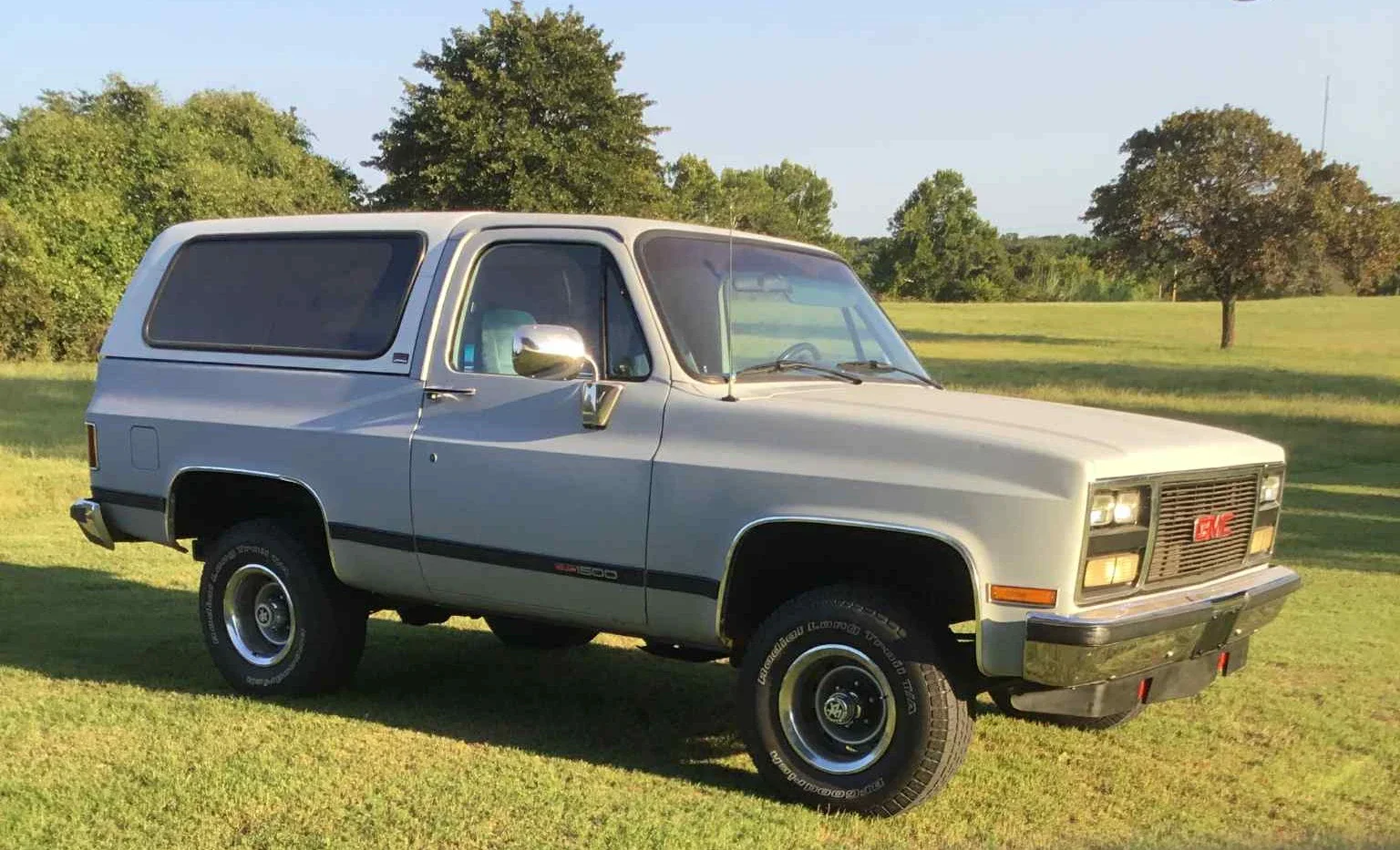 Gmc-Jimmy-4wd-2-door-1989-Gray-Blue-14