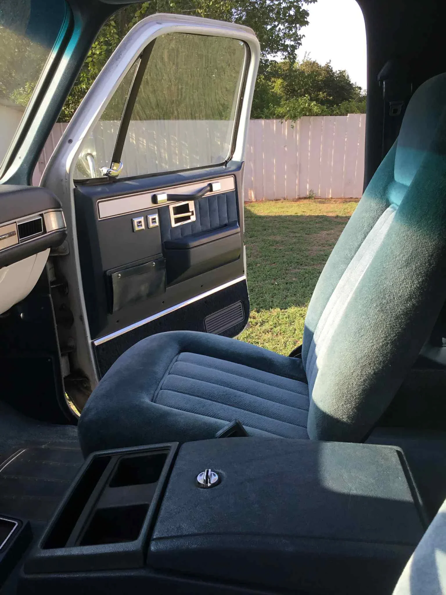 Gmc-Jimmy-4wd-2-door-1989-Gray-Blue-5